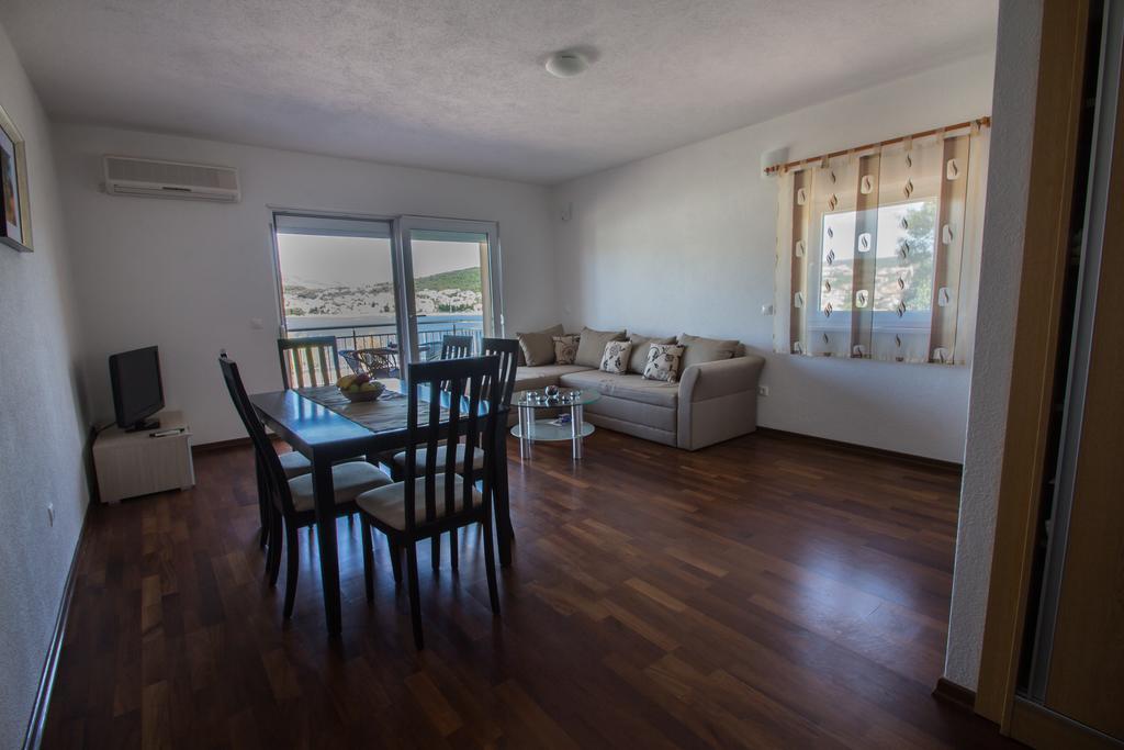 Apartments Kelic Trogir Room photo