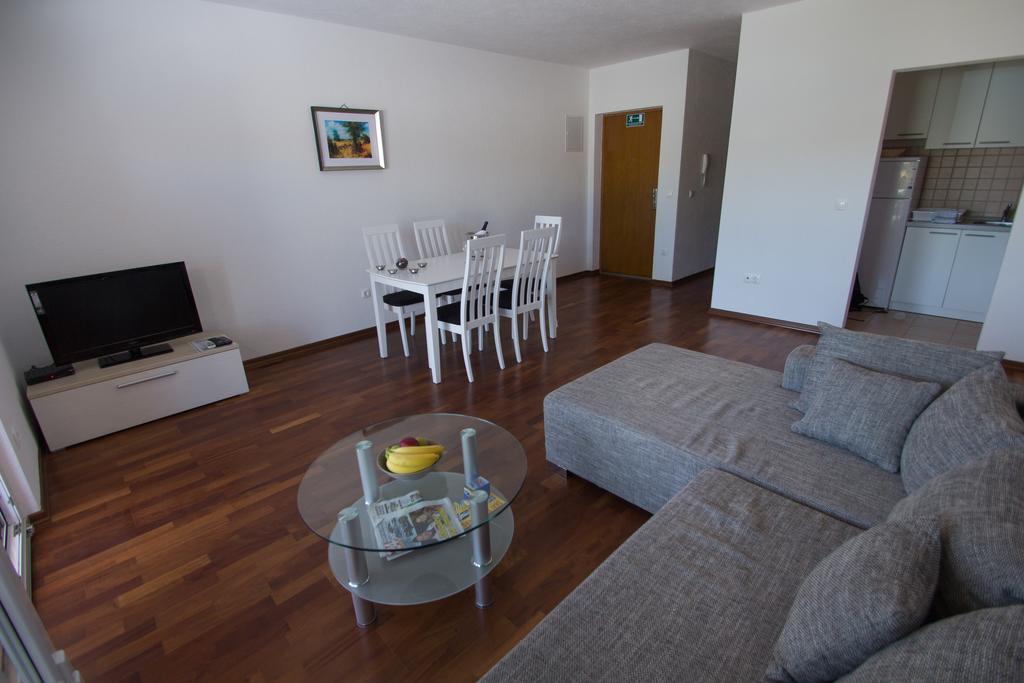 Apartments Kelic Trogir Room photo