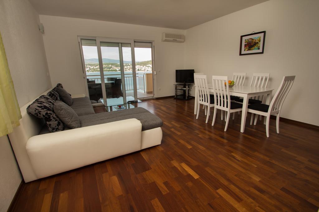 Apartments Kelic Trogir Room photo