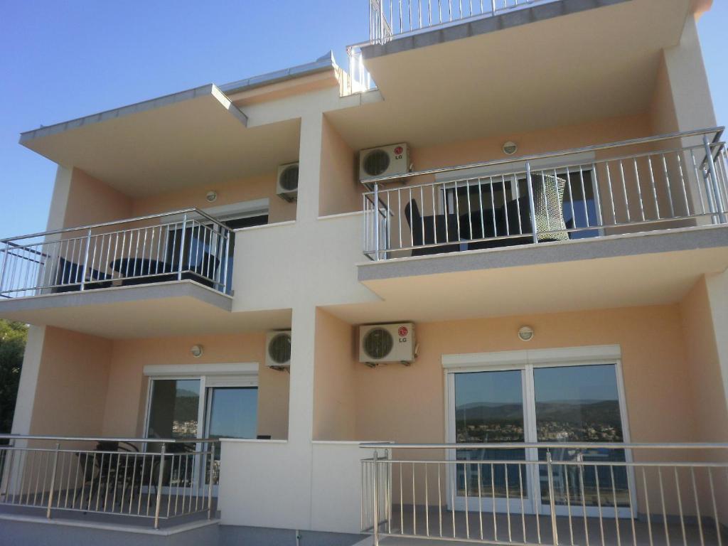 Apartments Kelic Trogir Exterior photo